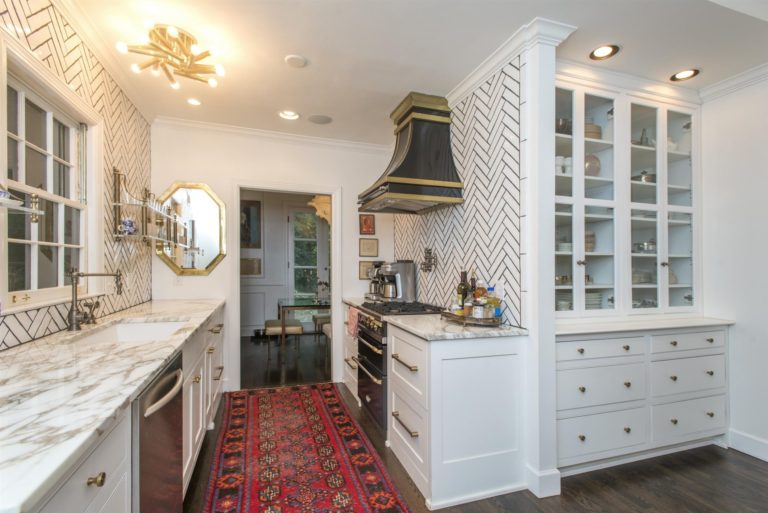 New Listing in Gloucester Square! Perfect Home in Nashville!