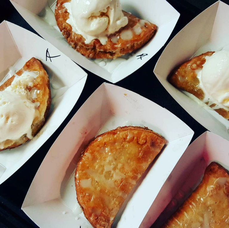 Mom Loves Ribs! Take Her To Peg Leg Porker For Mother’s Day!