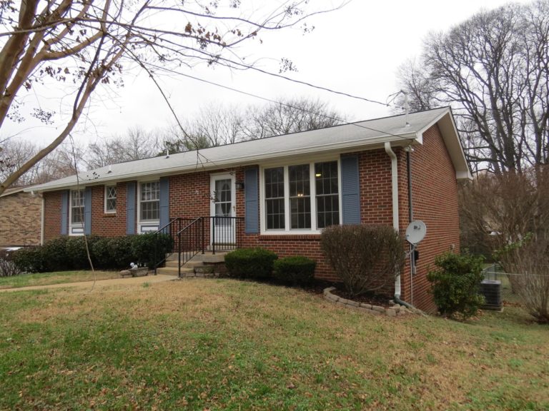 Beautifully Renovated Home at 612 Vivian Drive!