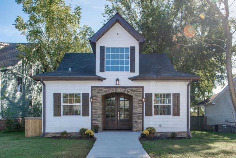 New Listing at 1702 Long Ave! A Gorgeous 4 Bedroom 3.5 Bath Home!