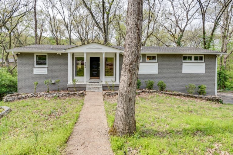 New Home in the Hillwood Estates Golf Community!