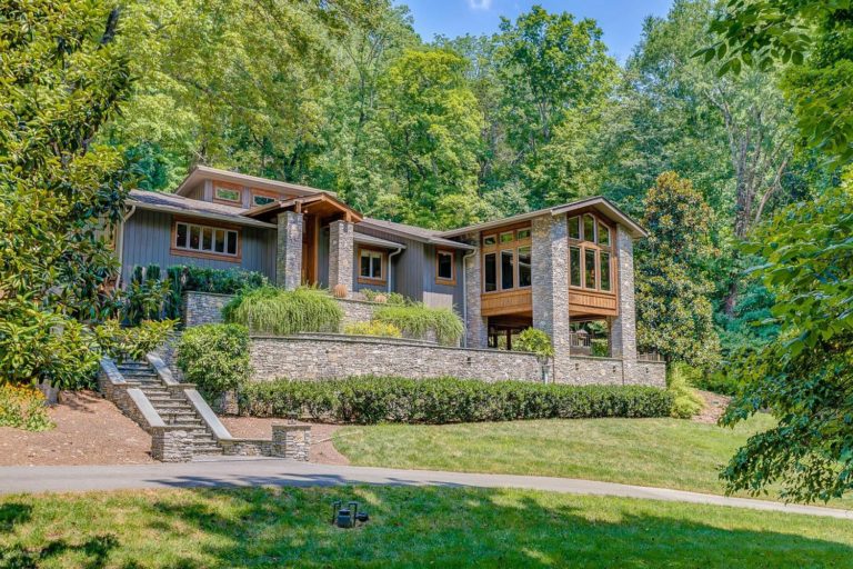 Are you ready to be home? New listing at 7741 Indian Springs Drive!