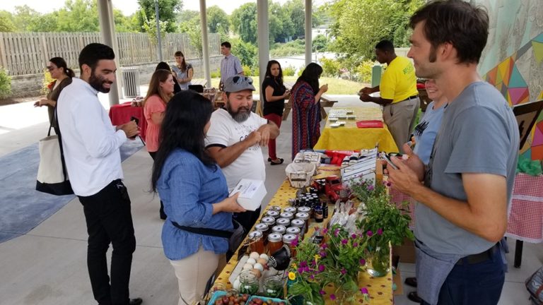 Azafrán Park Farmers’ Market starts at 3pm Today!