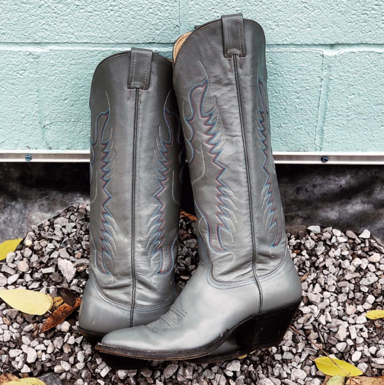 Shop Goodbuy Girls and Look fantastic this Holiday Season!