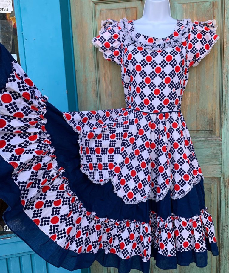 Spring Deals for Vintage Looks at Hip Zipper Vintage! Spring Deals for Vintage Looks at Hip Zipper Vintage!