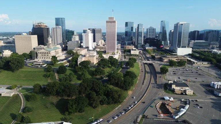 Skid Rock, Alan Ritchson, Nuclear Waste, More Hole Digging, Subverting the Constitution, Sister Act & Fancy Restaurants, Oh My!